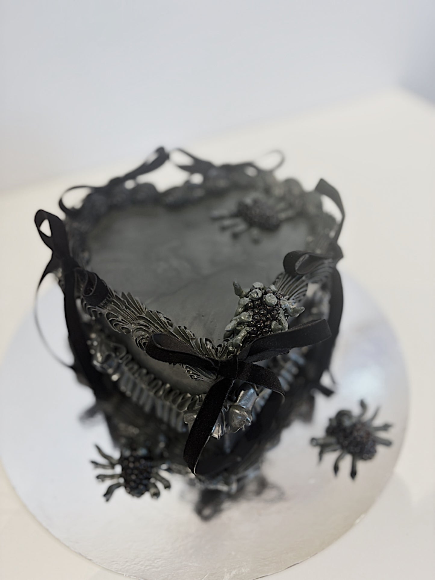 1-2. Halloween cake : Black Heart cake
