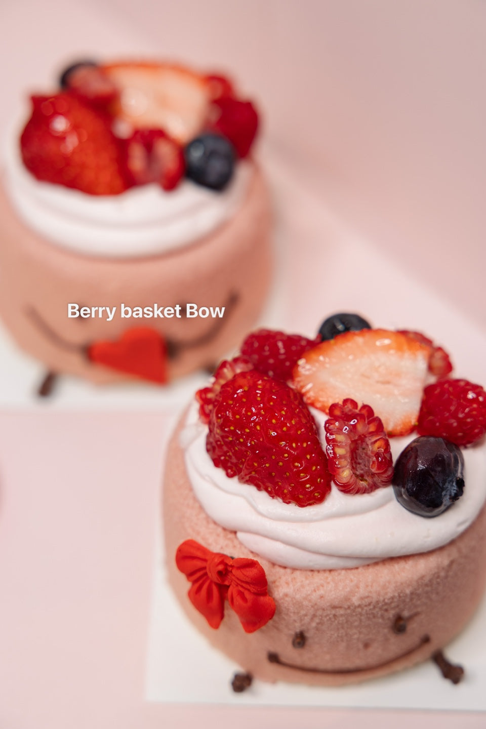 1-5. Berry Basket Cake
