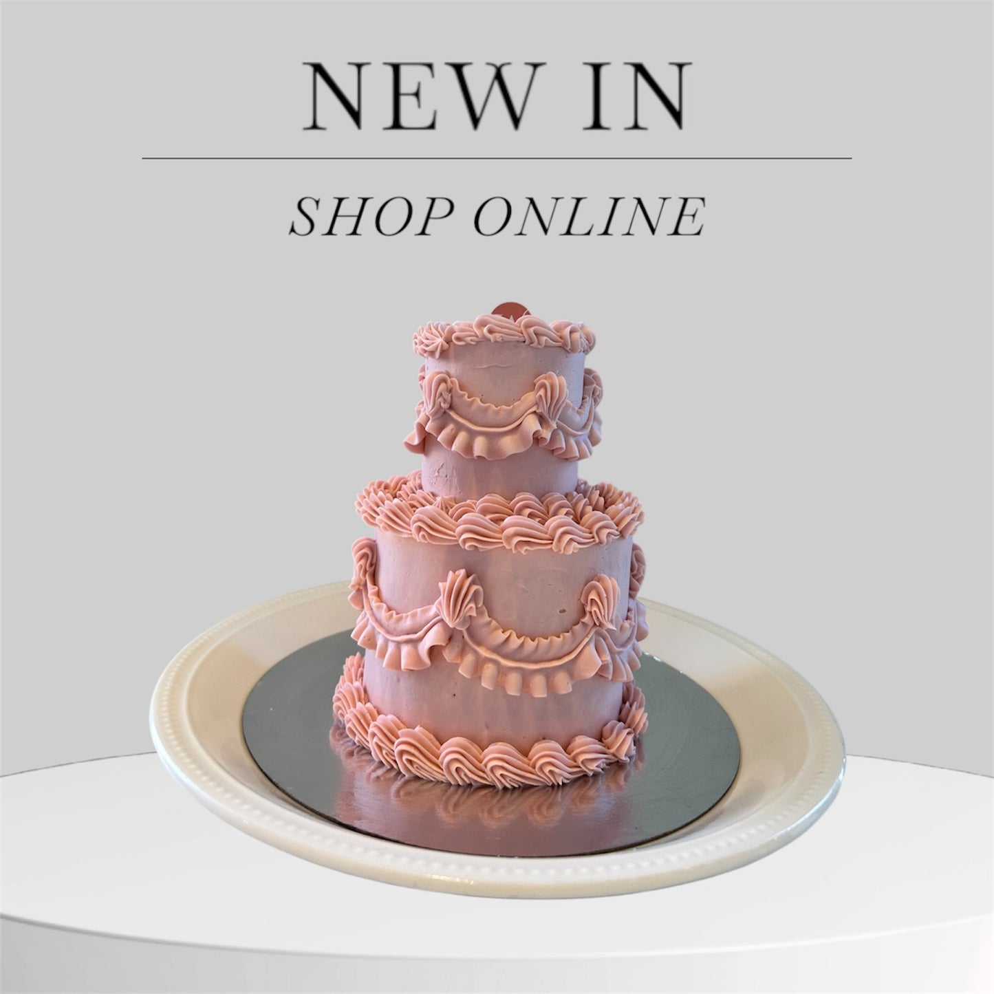 2-Tiered buttercream cake