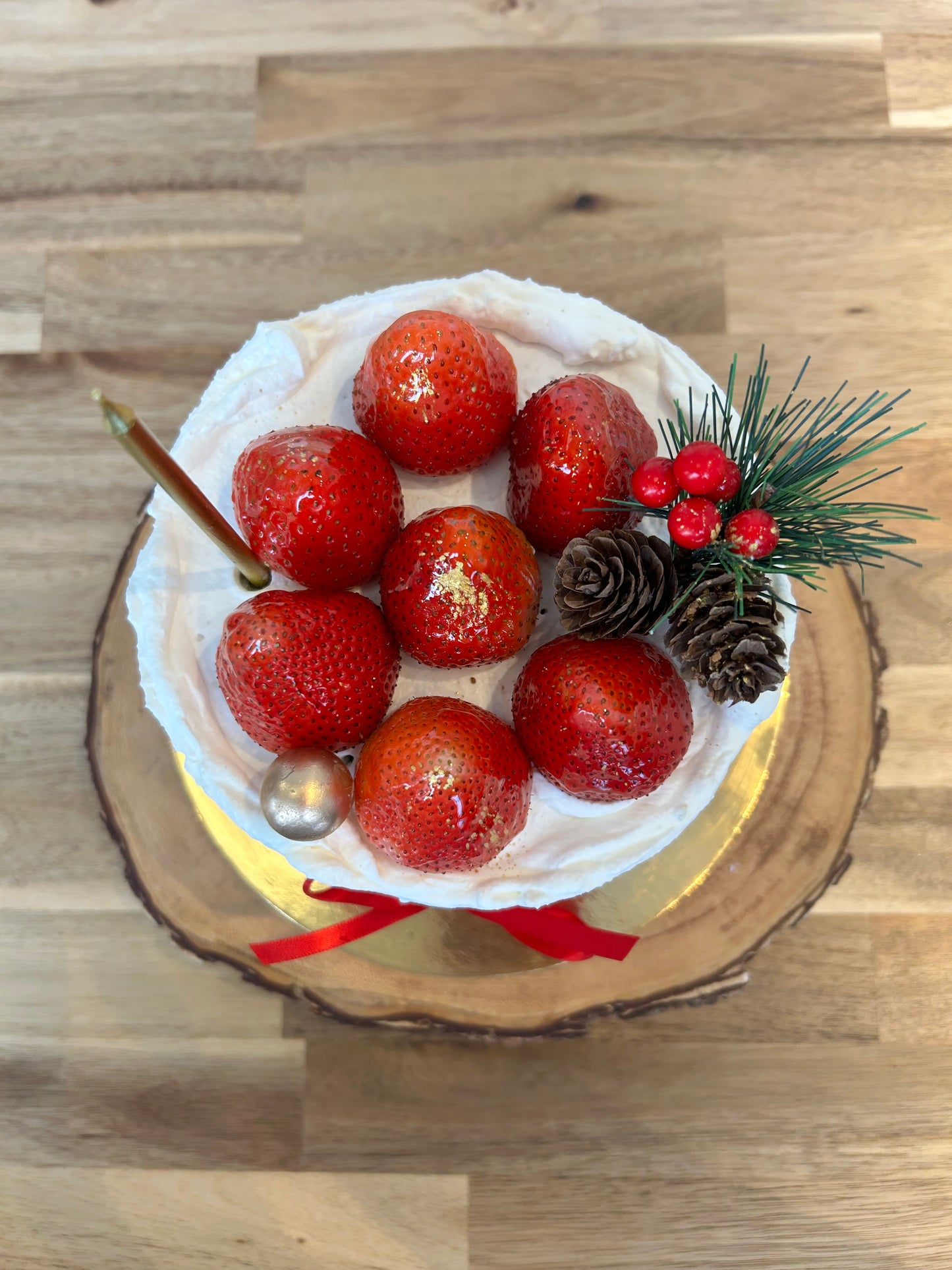 1-1. Christmas Cake : 6-inch Strawberry Fresh cream cake