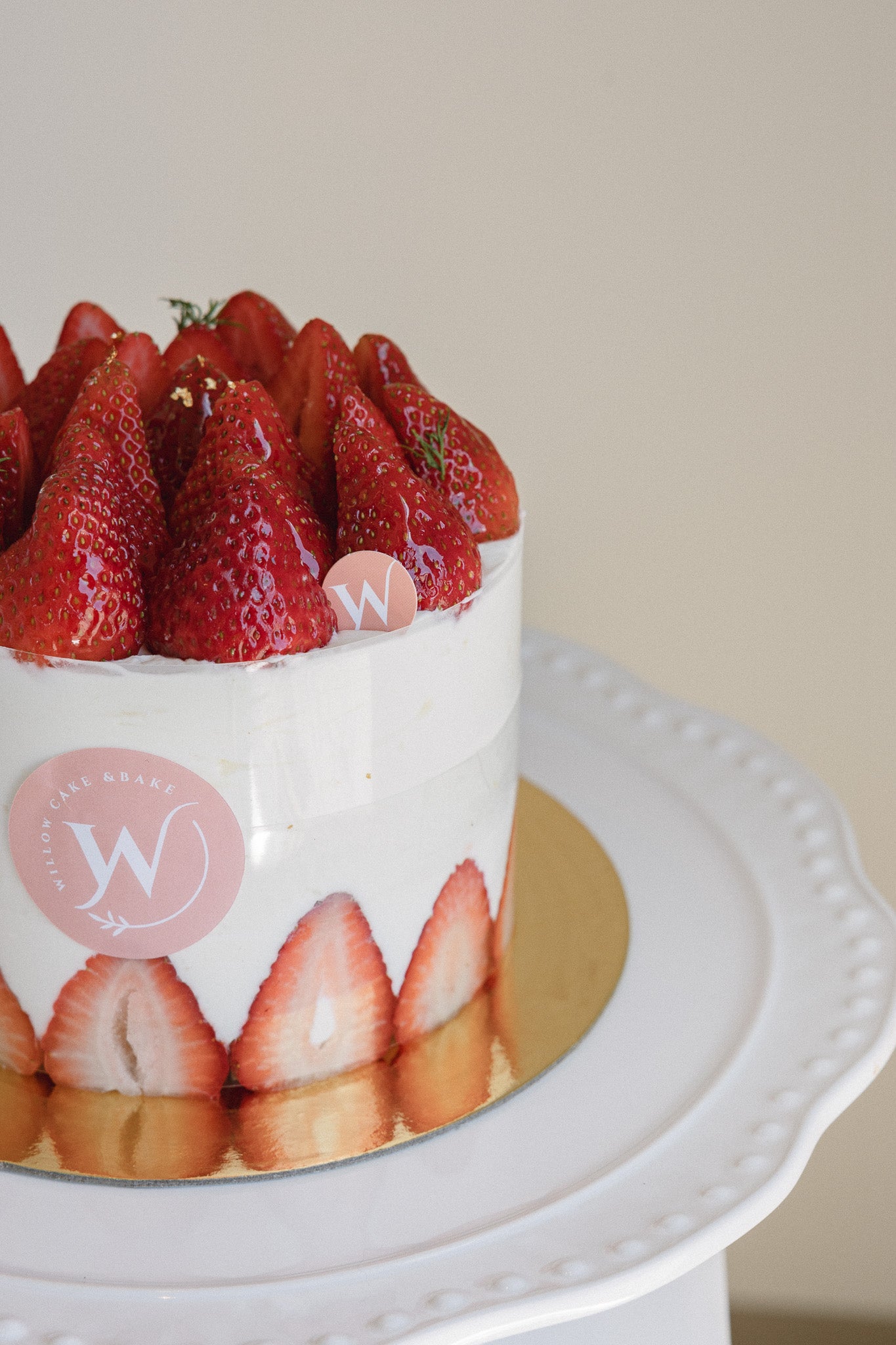 6-inch Strawberry Custard Cake