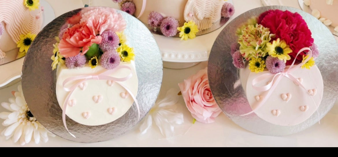 1-2. Mother’s Day cake : Petal Bouquet cake (4”)