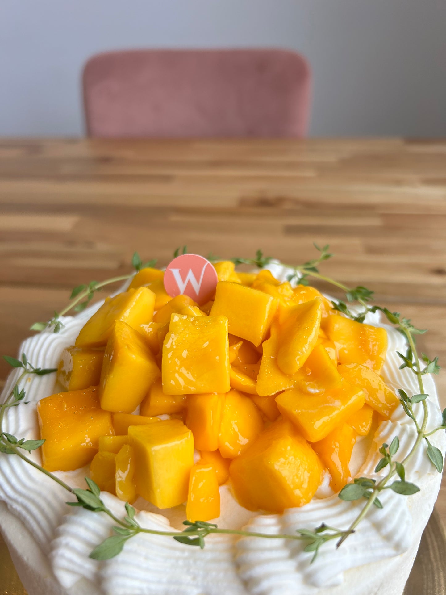 6-inch Mango shortcake