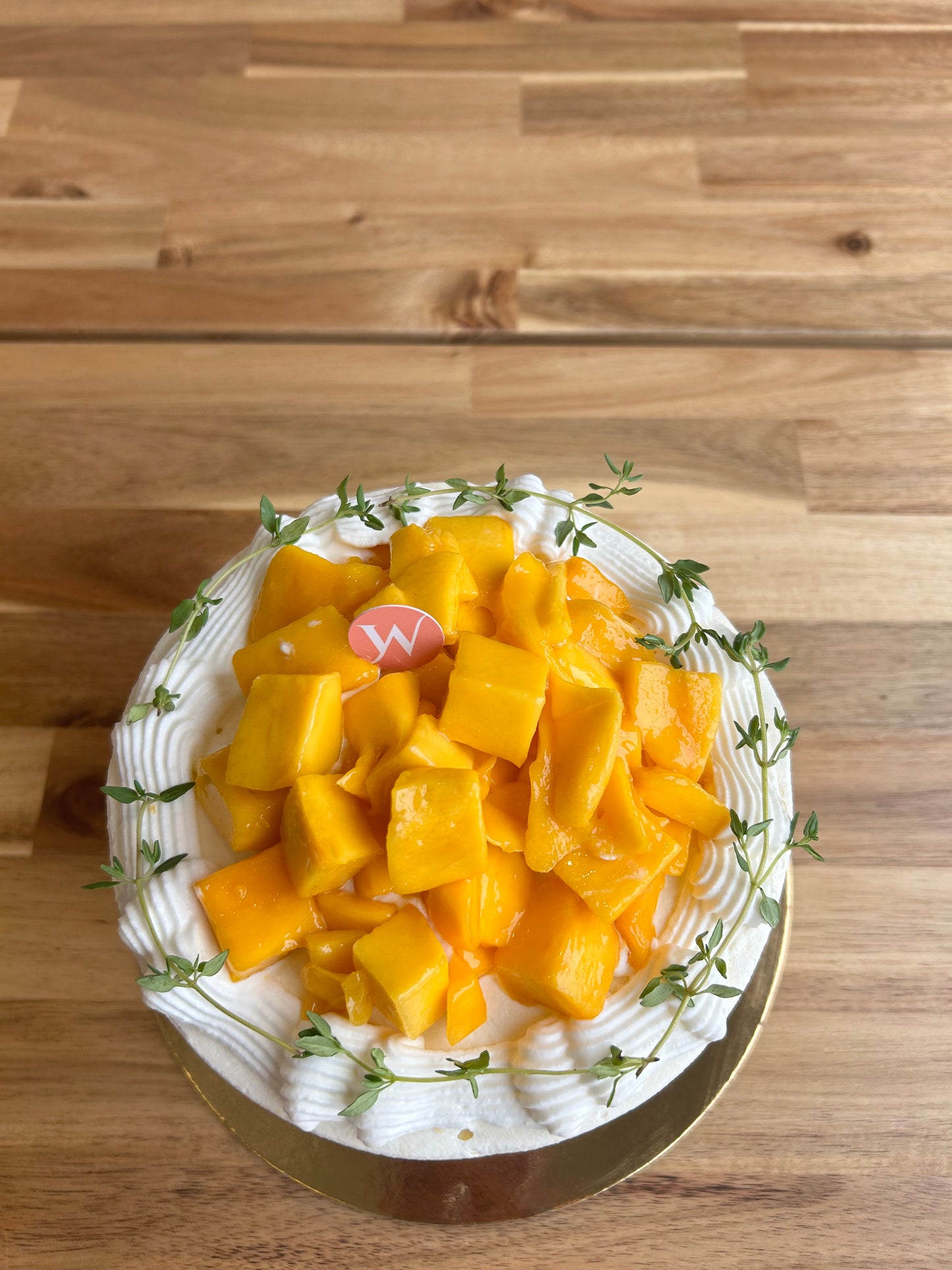 6-inch Mango shortcake