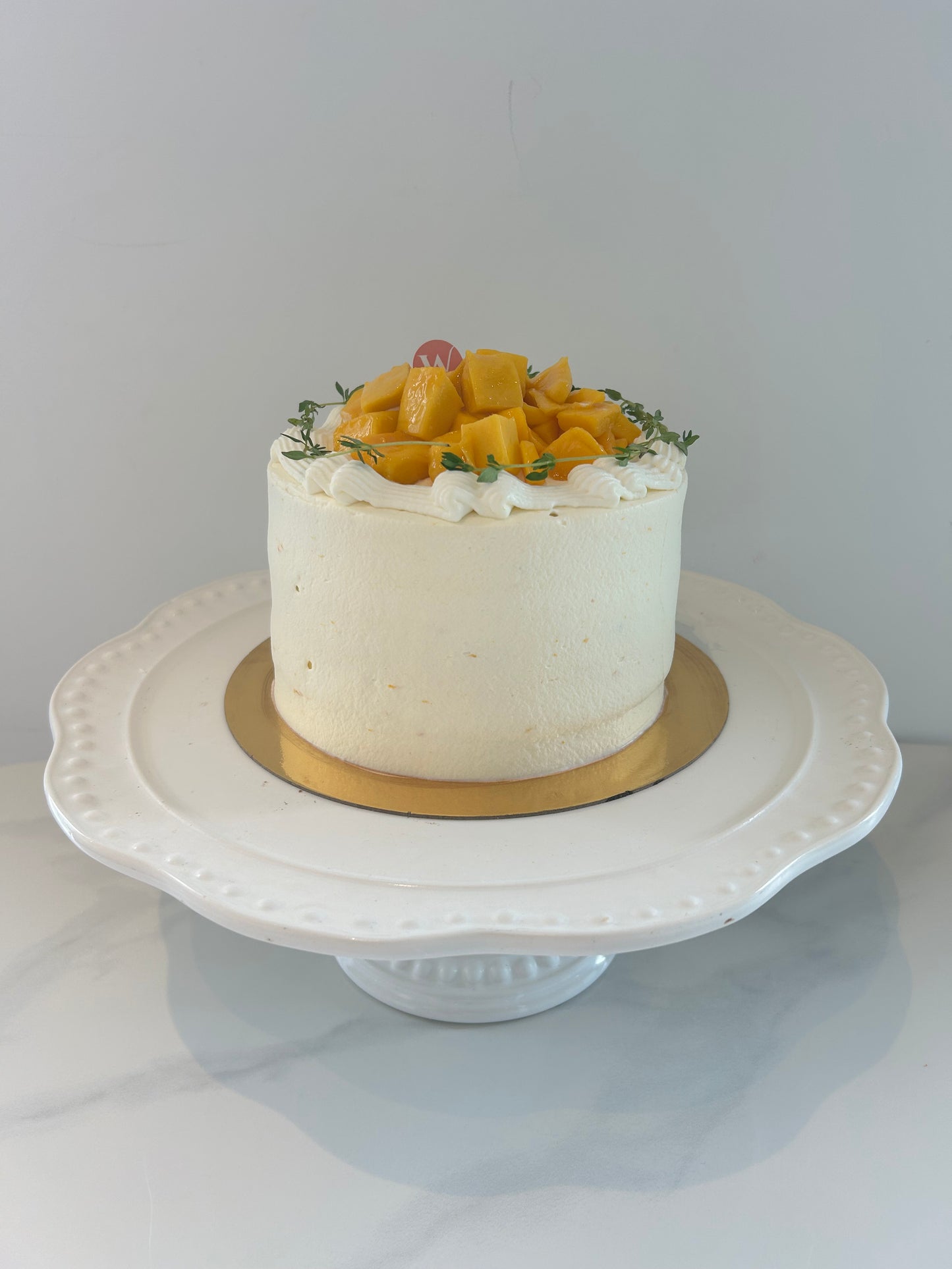 6-inch Mango shortcake