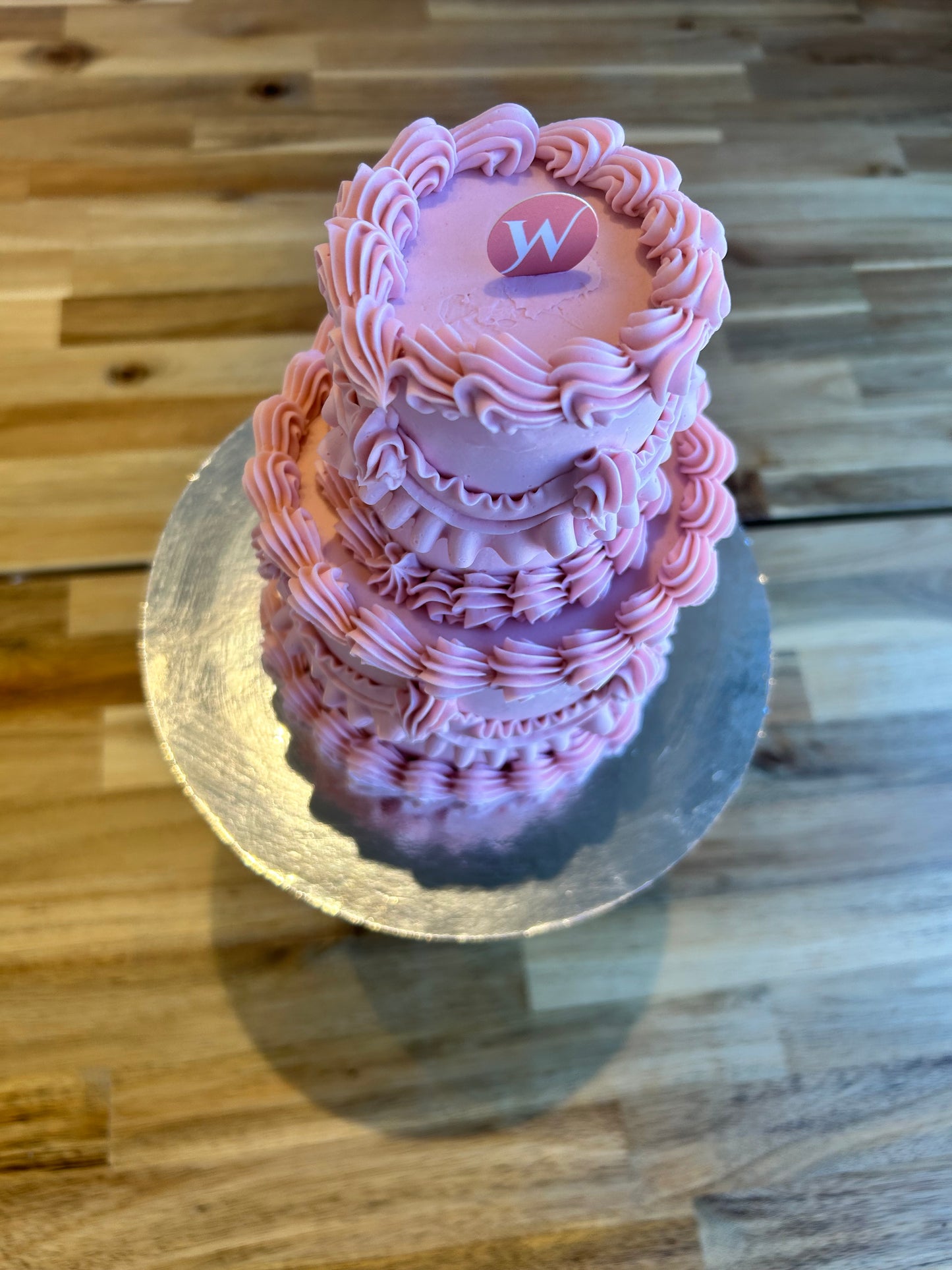 2-Tiered buttercream cake