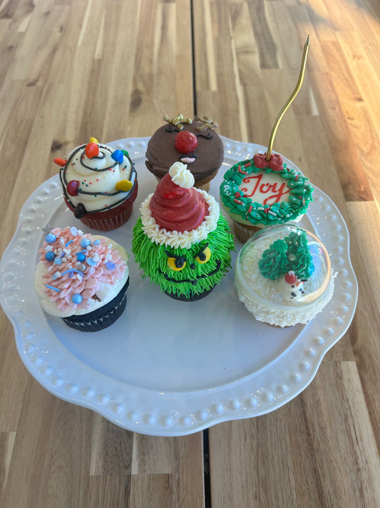 1-1. Christmas Cupcakes half dozen