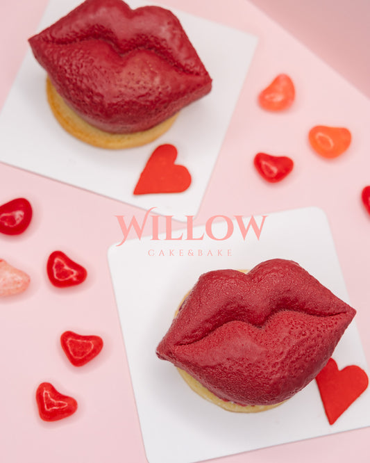 1-3: Valentine’s Day collection : Red Lip mousse cake